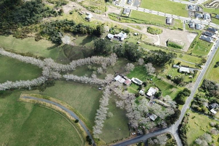 Photo of property in 654 Inland Road, Helensville, 0875