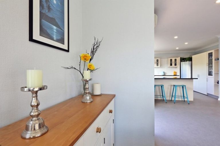 Photo of property in 59 Whiting Crescent, Greenmeadows, Napier, 4112
