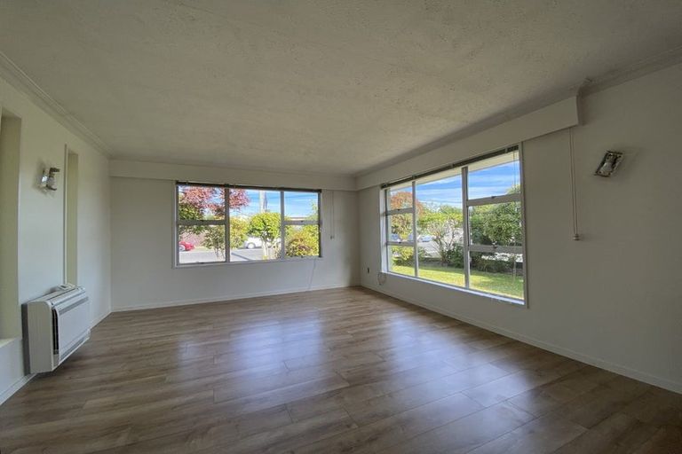 Photo of property in 132 Roydvale Avenue, Burnside, Christchurch, 8053