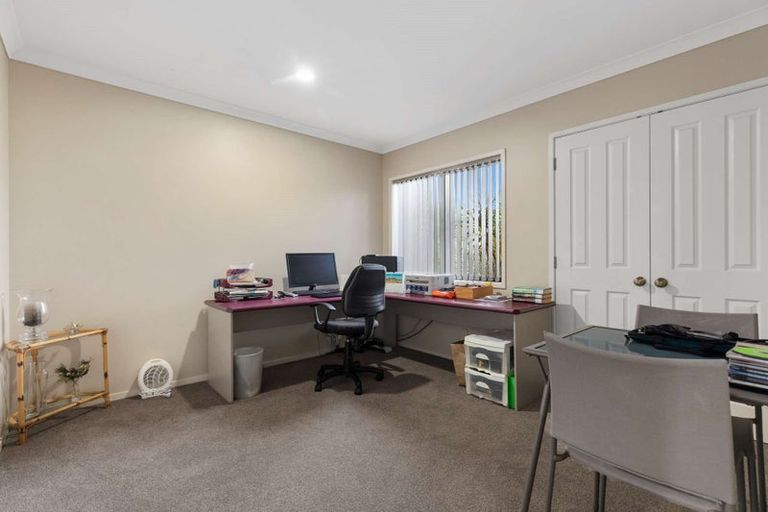 Photo of property in 22 Jenny Lane, Waiuku, 2123