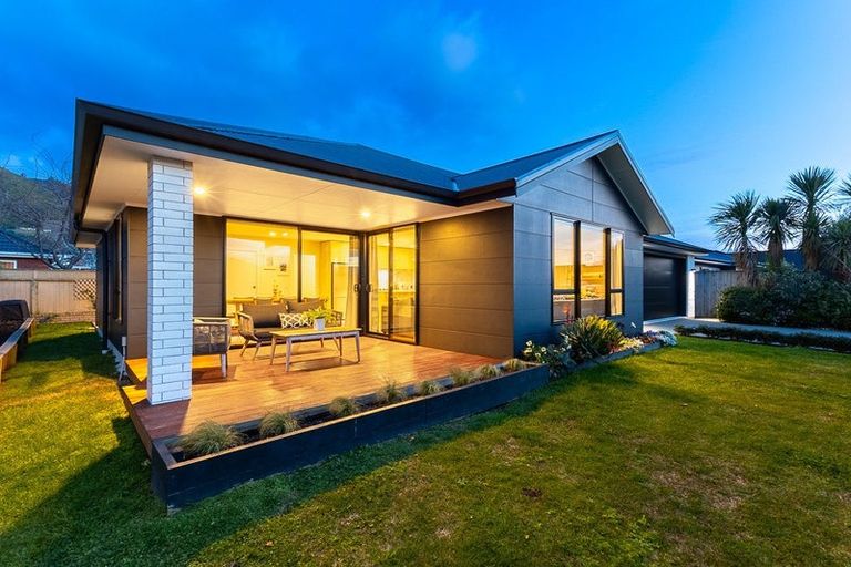 Photo of property in 12 Teiaroa Street, Waikanae, 5036