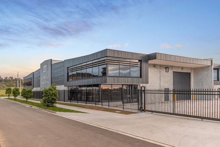Photo of property in 18a Anglers Way, Wattle Downs, Auckland, 2102