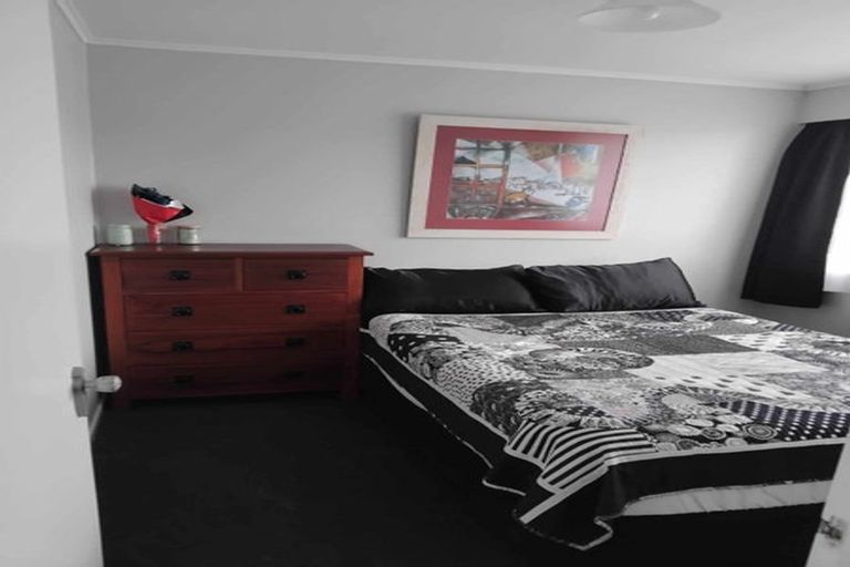 Photo of property in 70a Featherston Street, Takaro, Palmerston North, 4412