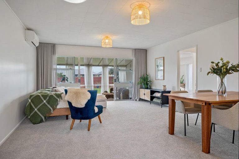 Photo of property in 19 Bronte Place, Whalers Gate, New Plymouth, 4310