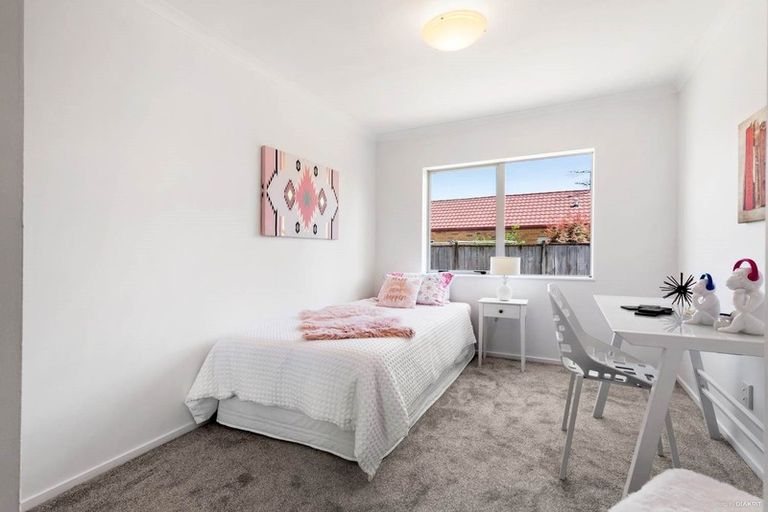 Photo of property in 8 Kilmarnock Avenue, Ranui, Auckland, 0612