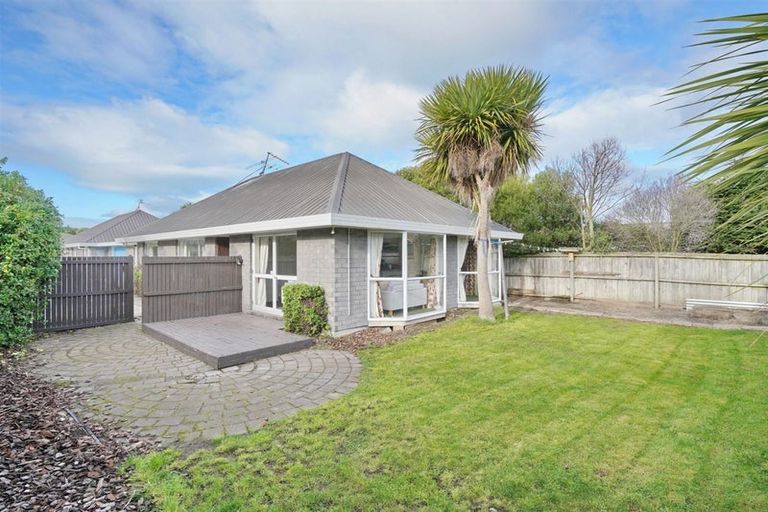 Photo of property in 288 Pine Avenue, South New Brighton, Christchurch, 8062