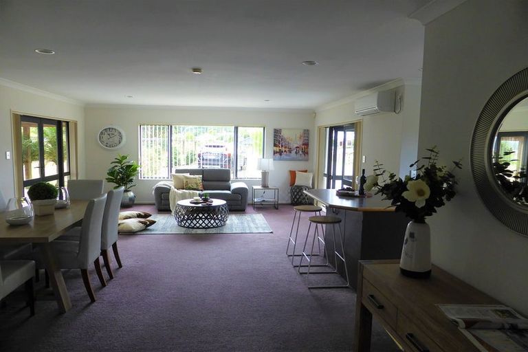 Photo of property in 45 Ridge View Crescent, Pukekohe, 2120