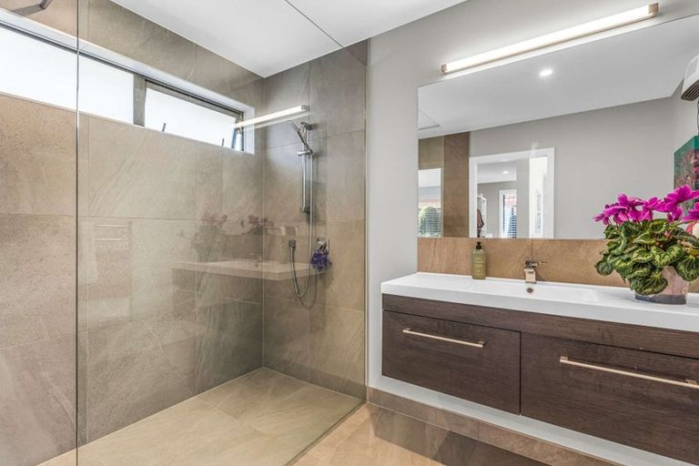 Photo of property in 102 Kupe Drive, Whitianga, 3510