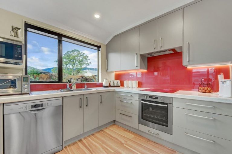 Photo of property in 60 Arbor-lea Avenue, Richmond, 7020