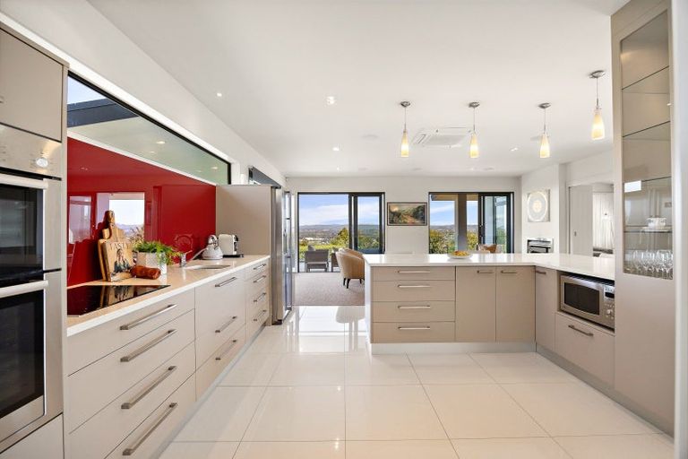 Photo of property in 55 Pinetone Road, Kumeu, 0892