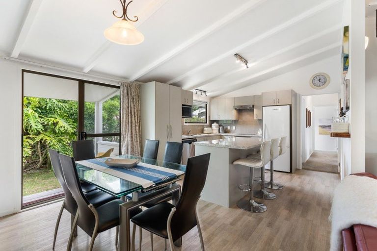 Photo of property in 218 Patuwai Drive, Whangamata, 3620