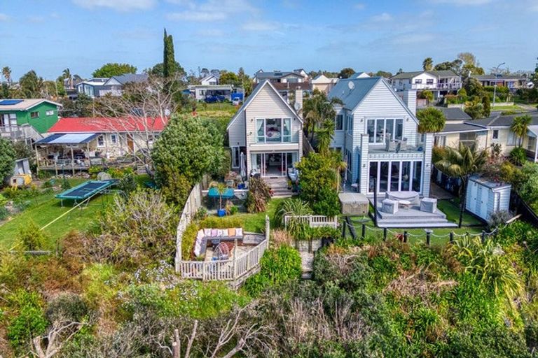 Photo of property in 7a Torkar Road, Clarks Beach, 2122