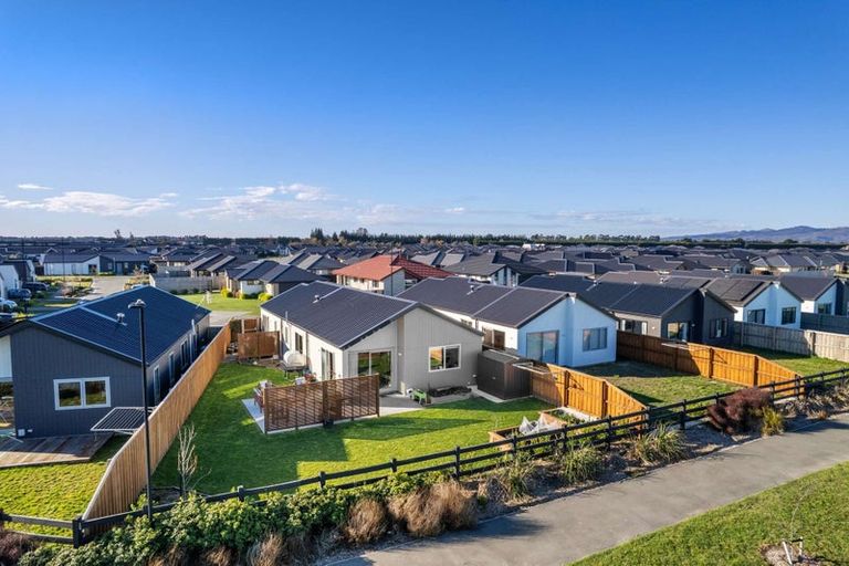 Photo of property in 18 Nepia Lane, Rolleston, 7615