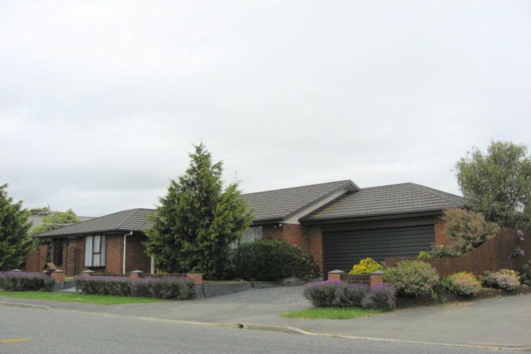 Photo of property in 24 Kowhai Avenue, Rangiora, 7400