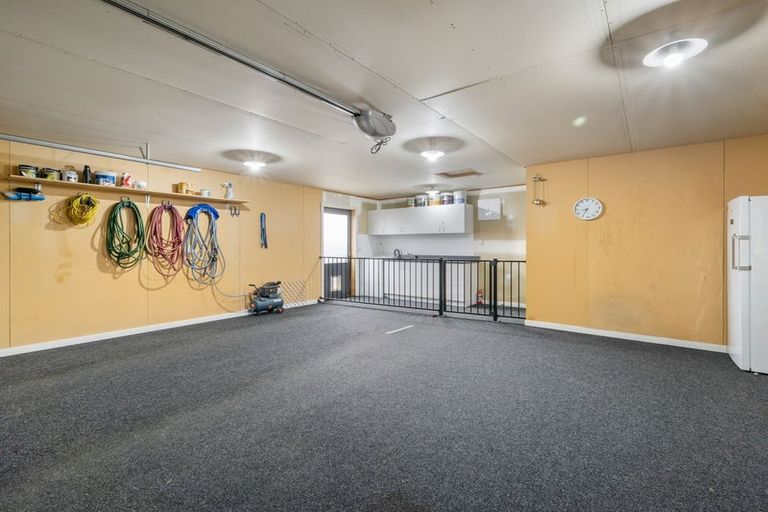 Photo of property in 63 Shields Street, Clyde, 9330