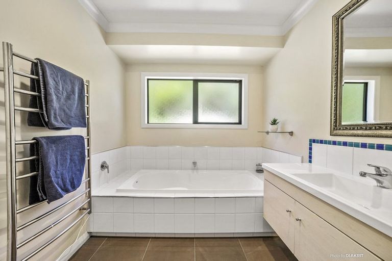 Photo of property in 499 South Makara Road, Makara, Karori, 6972
