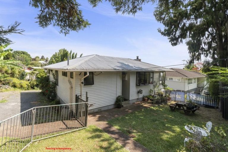 Photo of property in 56a Fairmount Road, Titirangi, Auckland, 0604