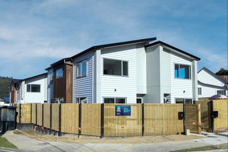 Photo of property in 1 Bledisloe Crescent, Wainuiomata, Lower Hutt, 5014