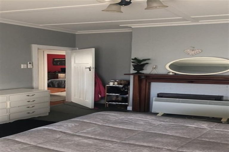 Photo of property in 88 Tukapa Street, Westown, New Plymouth, 4310