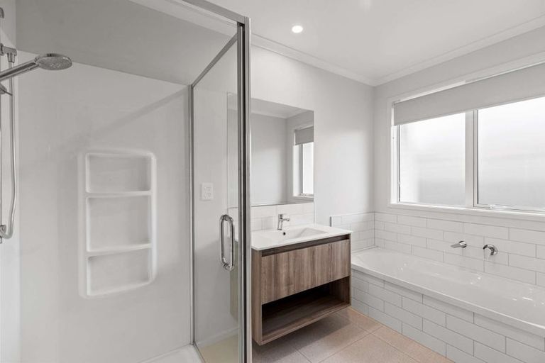 Photo of property in 3 Lattay Lane, Pyes Pa, Tauranga, 3112