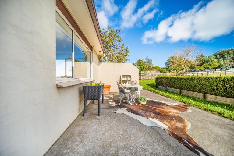 Photo of property in 61b Whatapaka Road, Karaka, Papakura, 2580