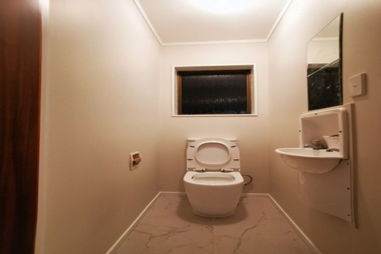 Photo of property in 6/320 Pakuranga Road, Pakuranga Heights, Auckland, 2010