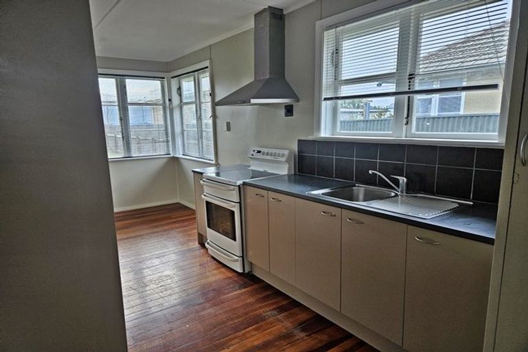 Photo of property in 10 Tyne Street, Roslyn, Palmerston North, 4414