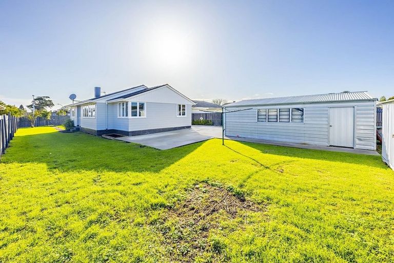 Photo of property in 45 Idlewild Avenue, Mangere, Auckland, 2022