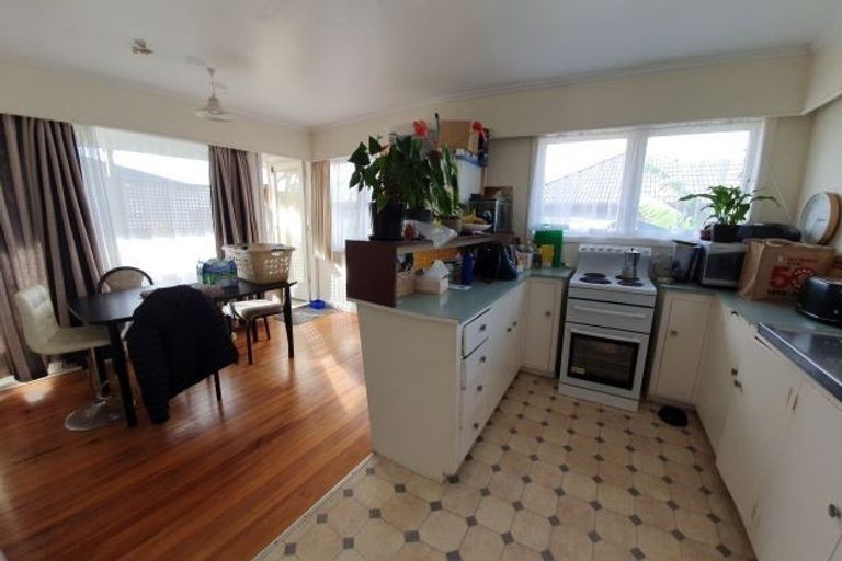 Photo of property in 163 Golf Road, Titirangi, Auckland, 0604