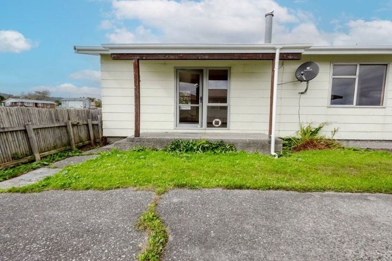 Photo of property in 37 Arnott Heights, Greymouth, 7805