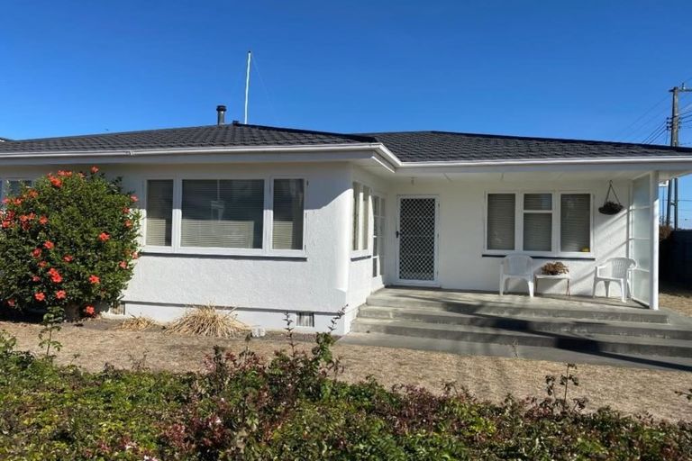 Photo of property in 42 Charles Street, Westshore, Napier, 4110