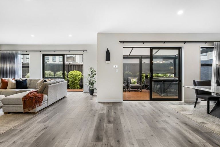 Photo of property in 7 Sager Midgley Road, Hobsonville, Auckland, 0616