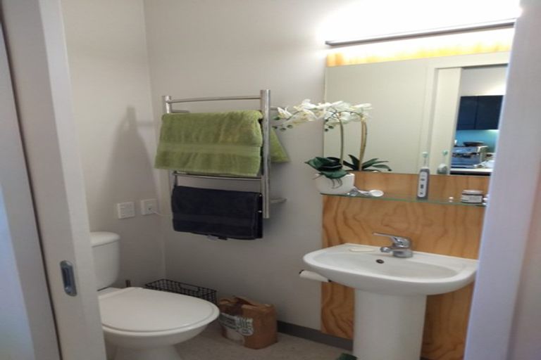 Photo of property in Urbane Apartments, 23/29 Webb Street, Mount Cook, Wellington, 6011