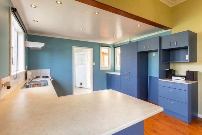 Photo of property in 41 Ross Street, Woodville, 4920