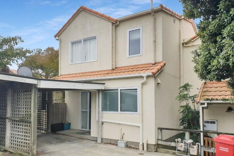 Photo of property in 22a Hall Street, Newtown, Wellington, 6021