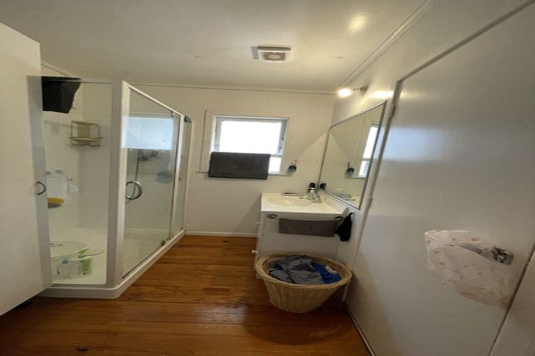 Photo of property in 36 Trinidad Road, Sunnynook, Auckland, 0620