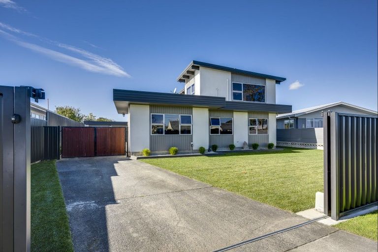 Photo of property in 30 Durham Avenue, Tamatea, Napier, 4112