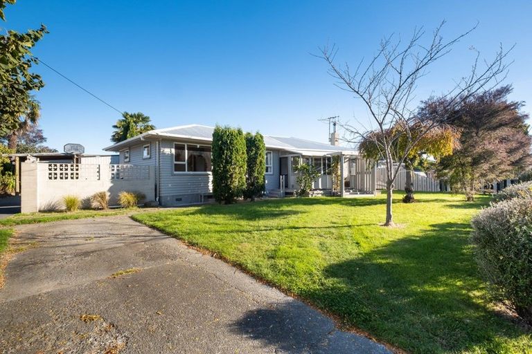Photo of property in 2 Jarvis Place, Taradale, Napier, 4112