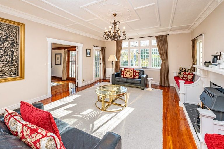 Photo of property in 12 Brassey Road, Saint Johns Hill, Whanganui, 4500