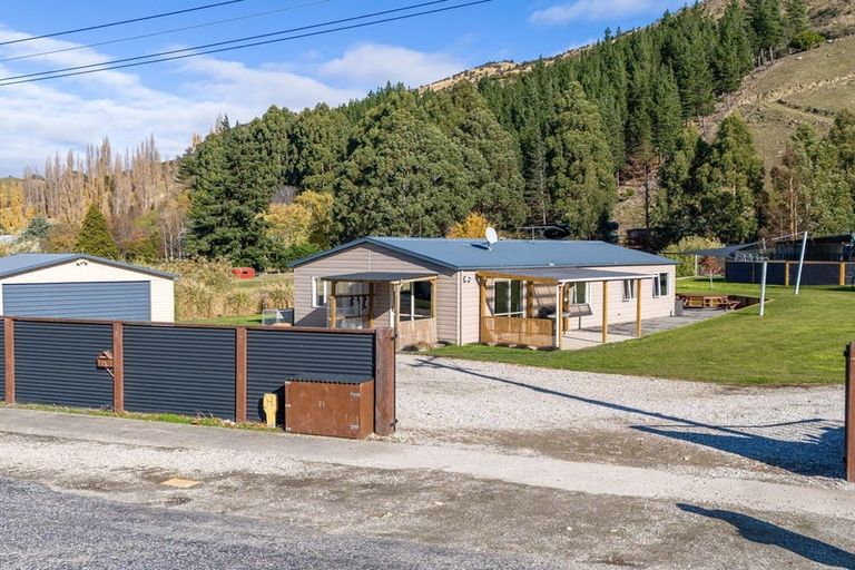 Photo of property in 25 Smith Street, Roxburgh, 9500