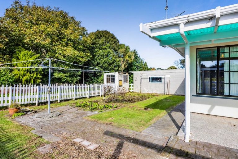 Photo of property in 16 Bridger Place, Eltham, 4322