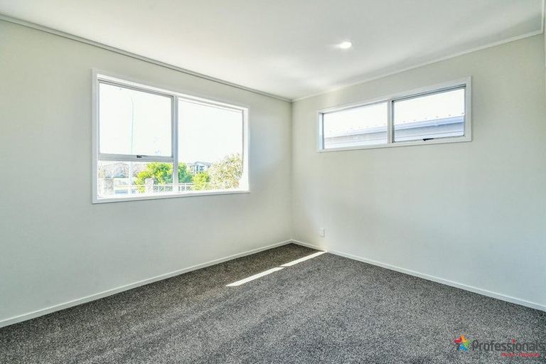 Photo of property in 84 Ferndown Avenue, Papatoetoe, Auckland, 2025