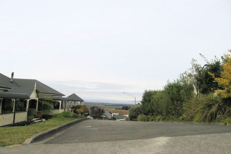 Photo of property in 87 Churchill Drive, Taradale, Napier, 4112