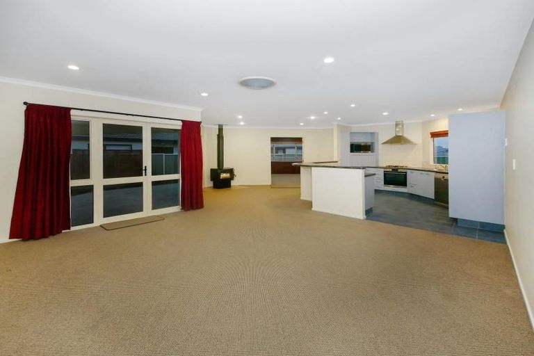 Photo of property in 17 Chelsea Drive, Taradale, Napier, 4112