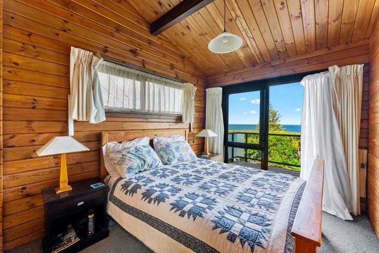 Photo of property in 14 Penguin Street, Leigh, Warkworth, 0985