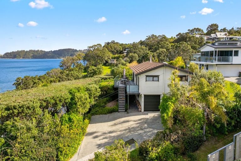 Photo of property in 14 Penguin Street, Leigh, Warkworth, 0985