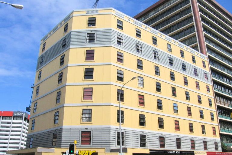 Photo of property in Aitken Street Apartments, 206/5 Aitken Street, Thorndon, Wellington, 6011