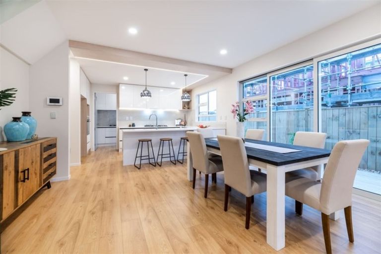 Photo of property in 12 Habitat Place, Hobsonville, Auckland, 0616