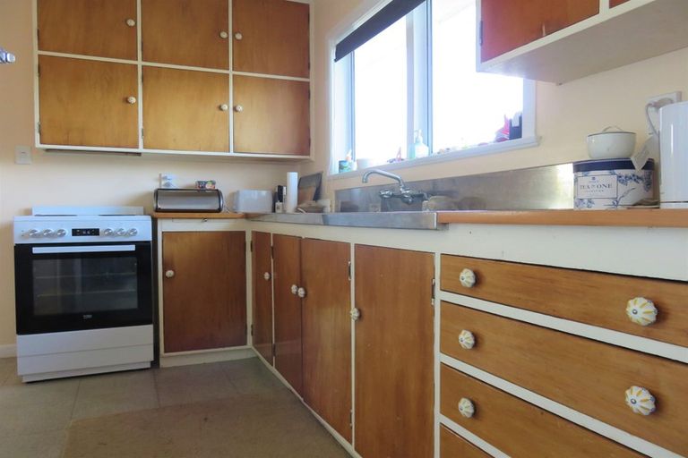 Photo of property in 30 Sea View Road, Baylys Beach, Dargaville, 0377