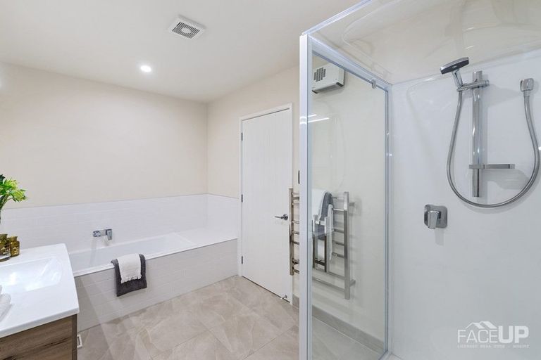 Photo of property in 6 Nohanga Lane, Hobsonville, Auckland, 0616